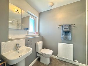 Photo 5- click for photo gallery